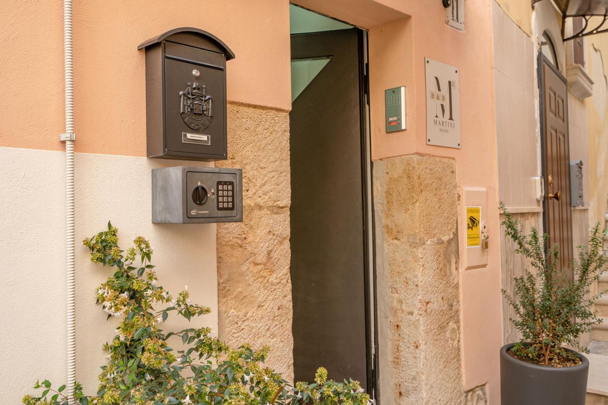 B&B Martini Home 11 Altamura Exterior photo